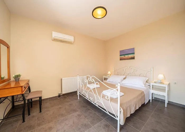 Provenzo By Villa Lourdata (Kefalonia)